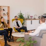 Perbedaan Executive Search Firm vs Recruitment Agency